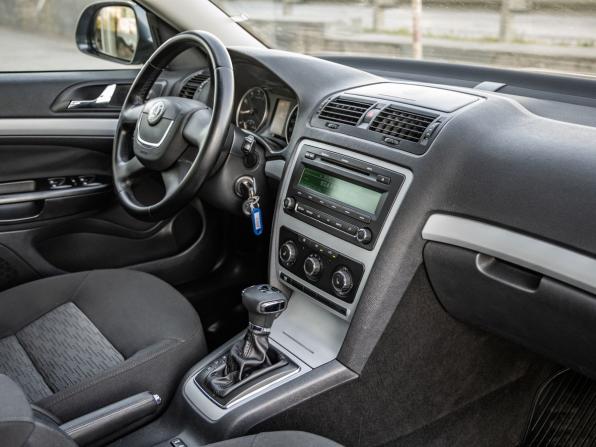 Skoda Octavia II (A5) Рестайлинг с пробегом 2009 года, цена 828 000 рублей, 167282 км, лифтбек, Автокод Объявления