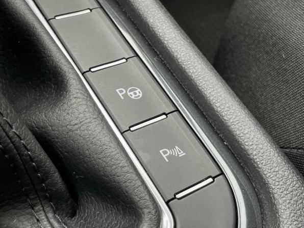 Volkswagen Tiguan II Рестайлинг с пробегом 2021 года, цена 2 270 000 рублей, 55300 км, внедорожник, Автокод Объявления