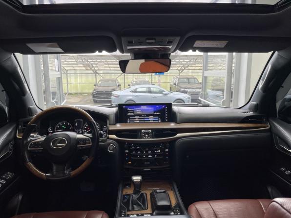 Lexus LX III Рестайлинг 2 с пробегом 2017 года, цена 7 300 000 рублей, 253670 км, внедорожник, Автокод Объявления