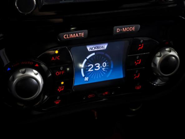 Nissan Juke I с пробегом 2013 года, цена 1 090 000 рублей, 121379 км, внедорожник, Автокод Объявления