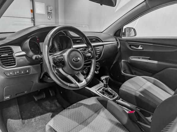 Kia Rio IV с пробегом 2018 года, цена 1 265 869 рублей, 49160 км, седан, Автокод Объявления