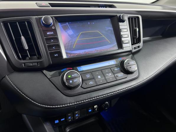 Toyota RAV4 IV (XA40) Рестайлинг с пробегом 2017 года, цена 2 297 000 рублей, 64636 км, внедорожник, Автокод Объявления