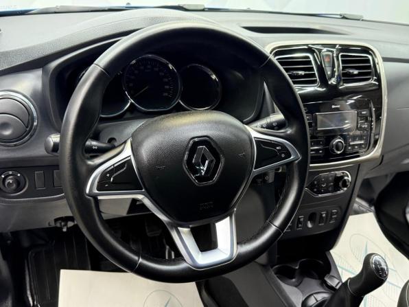Renault Sandero II Рестайлинг с пробегом 2019 года, цена 1 075 000 рублей, 93017 км, хэтчбек, Автокод Объявления