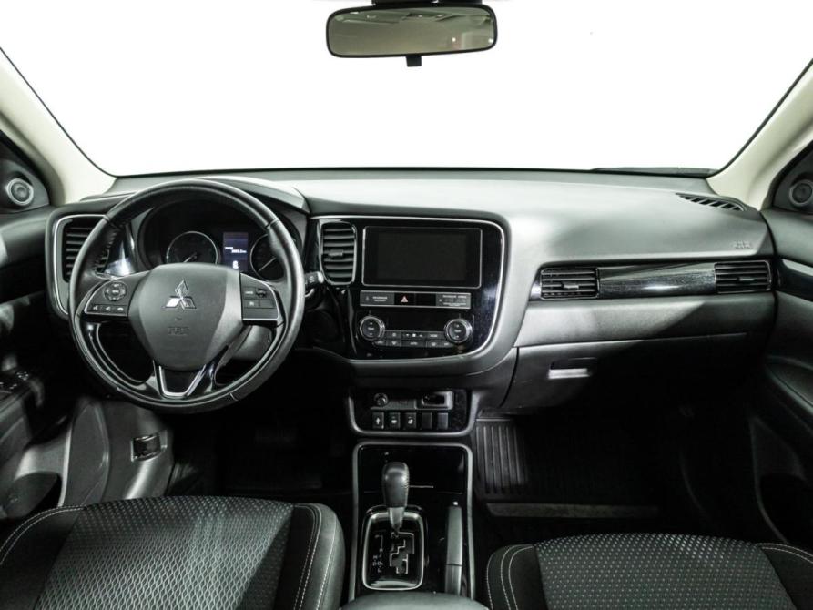 Mitsubishi Outlander III Рестайлинг 3 Санкт-Петербург  - изображение 13