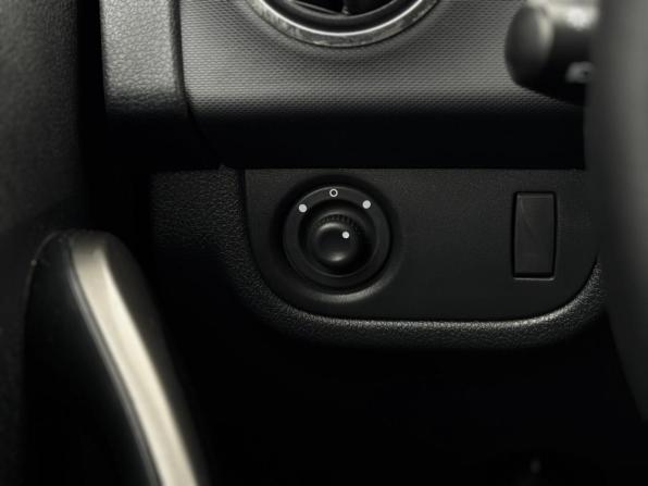 Renault Logan II с пробегом 2015 года, цена 479 000 рублей, 331986 км, седан, Автокод Объявления