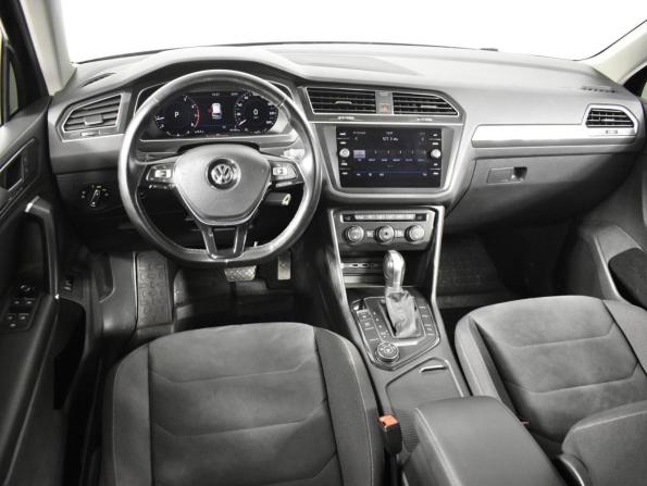 Volkswagen Tiguan II с пробегом 2018 года, цена 3 814 900 рублей, 91797 км, внедорожник, Автокод Объявления