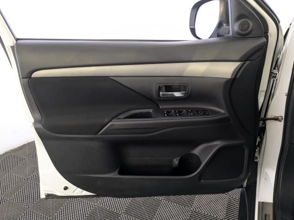 Mitsubishi Outlander III Рестайлинг 2 с пробегом 2017 года, цена 1 750 000 рублей, 155000 км, внедорожник, Автокод Объявления