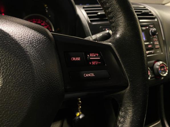 Subaru XV I с пробегом 2012 года, цена 1 100 000 рублей, 305325 км, внедорожник, Автокод Объявления