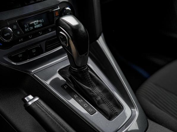 Ford Focus III с пробегом 2015 года, цена 811 000 рублей, 256080 км, хэтчбек, Автокод Объявления