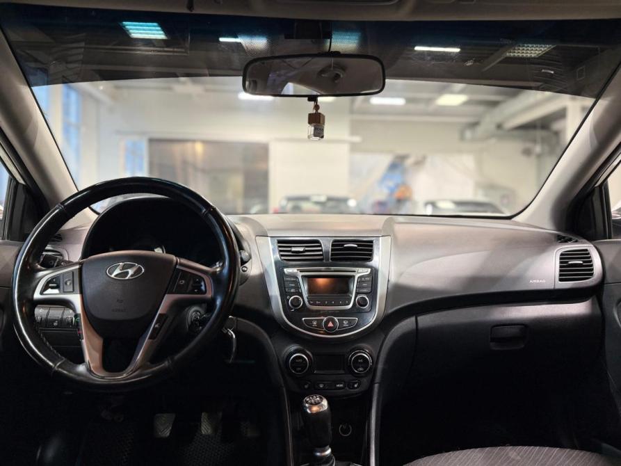 Hyundai Solaris I Рестайлинг Челябинск  - изображение 11