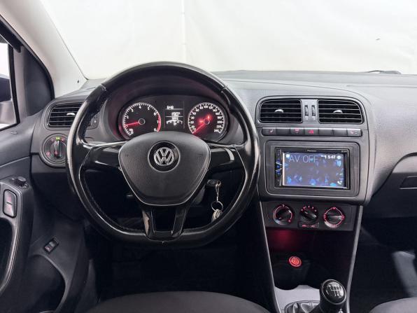 Volkswagen Polo V Рестайлинг с пробегом 2015 года, цена 890 000 рублей, 173128 км, седан, Автокод Объявления