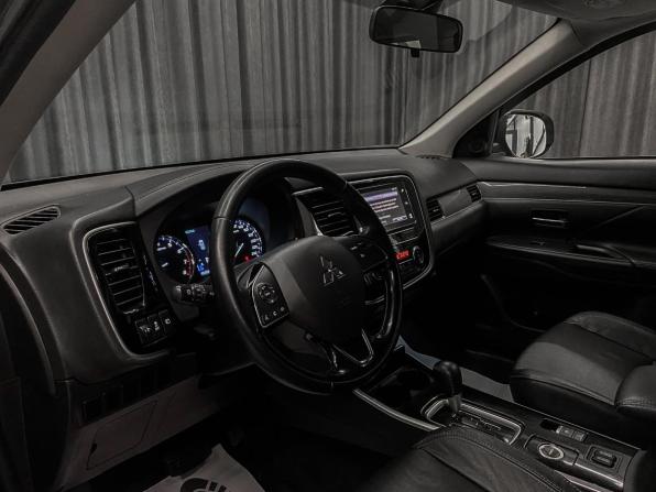 Mitsubishi Outlander III Рестайлинг 3 с пробегом 2020 года, цена 2 349 000 рублей, 92000 км, внедорожник, Автокод Объявления