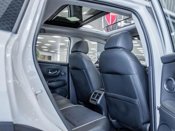 Honda ZR-V с пробегом 2022 года, цена 3 490 000 рублей, 30 км, внедорожник, Автокод Объявления