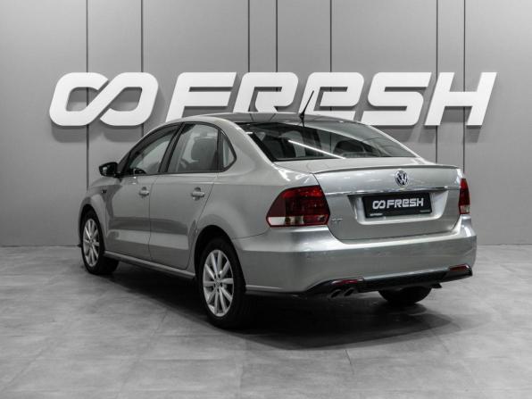 Volkswagen Polo V Рестайлинг с пробегом 2016 года, цена 1 179 000 рублей, 108495 км, седан, Автокод Объявления