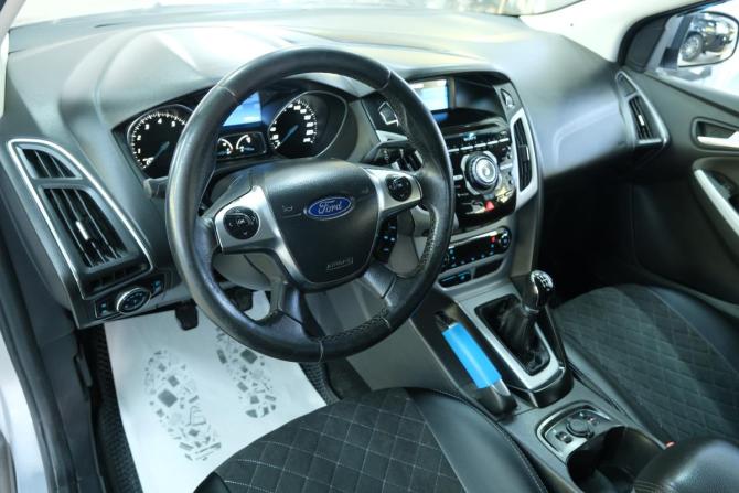 Ford Focus III с пробегом 2012 года, цена 749 000 рублей, 240000 км, хэтчбек, Автокод Объявления