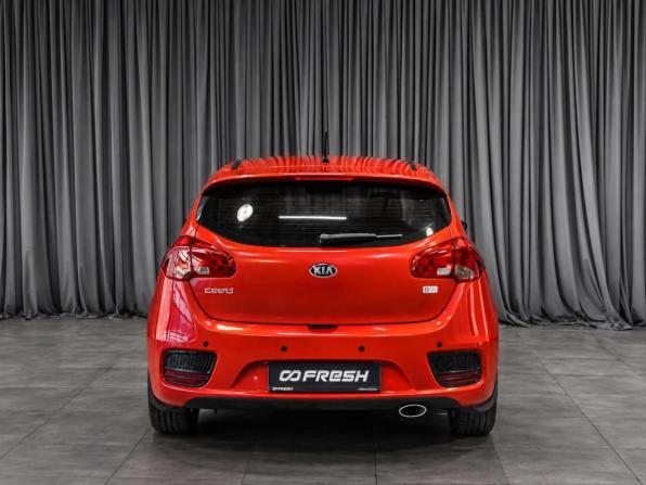 Kia Ceed II Рестайлинг с пробегом 2016 года, цена 1 020 000 рублей, 170523 км, хэтчбек, Автокод Объявления