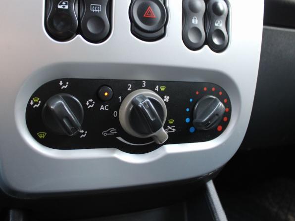 Renault Sandero I с пробегом 2011 года, цена 439 000 рублей, 143410 км, хэтчбек, Автокод Объявления