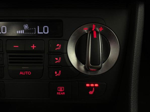 Audi Q3 I (8U) с пробегом 2014 года, цена 1 495 000 рублей, 160370 км, внедорожник, Автокод Объявления