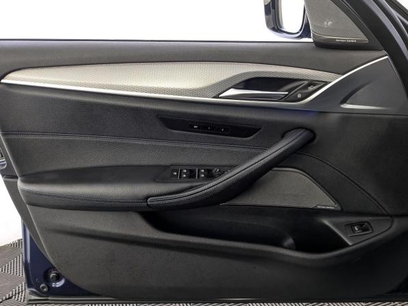 BMW 5 серии VII (G30/G31/G38) с пробегом 2019 года, цена 3 150 000 рублей, 200523 км, седан, Автокод Объявления