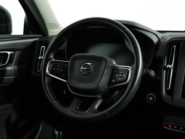 Volvo XC40 I с пробегом 2020 года, цена 2 899 700 рублей, 100246 км, внедорожник, Автокод Объявления
