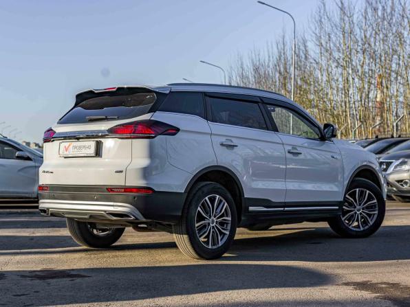 Geely Atlas Pro с пробегом 2023 года, цена 1 889 000 рублей, 98752 км, внедорожник, Автокод Объявления
