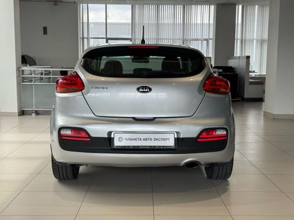 Kia Ceed II Рестайлинг с пробегом 2016 года, цена 960 000 рублей, 172800 км, хэтчбек, Автокод Объявления