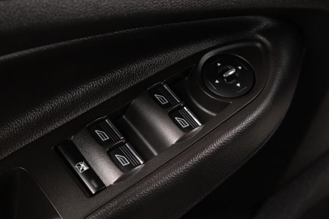 Ford Kuga II с пробегом 2013 года, цена 1 099 000 рублей, 164400 км, внедорожник, Автокод Объявления
