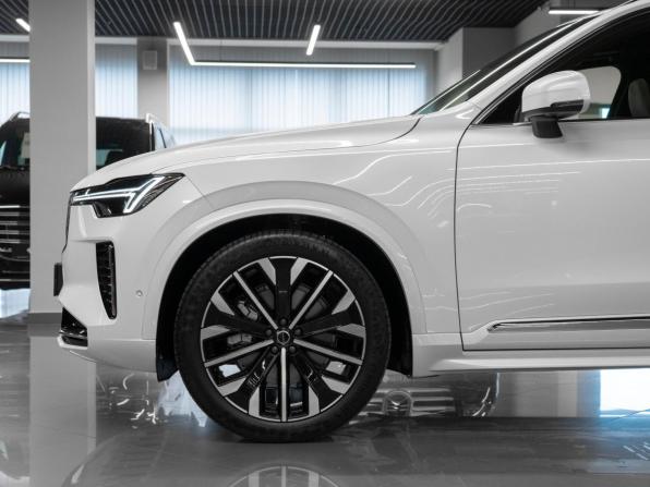 Volvo XC90 II Рестайлинг 2 с пробегом 2025 года, цена 9 750 000 рублей, 11 км, внедорожник, Автокод Объявления