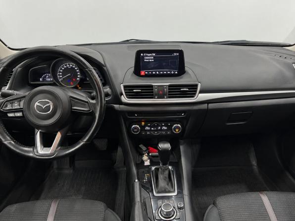 Mazda 3 III (BM) Рестайлинг с пробегом 2018 года, цена 1 550 000 рублей, 160000 км, седан, Автокод Объявления