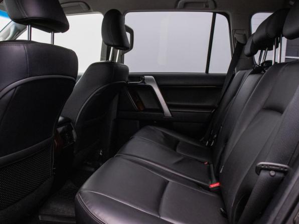 Toyota Land Cruiser Prado 150 Series Рестайлинг 1 с пробегом 2014 года, цена 3 290 000 рублей, 282072 км, внедорожник, Автокод Объявления