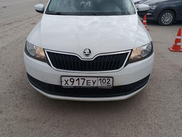 Skoda Rapid I Рестайлинг с пробегом 2018 года, цена 1 250 000 рублей, 83683 км, лифтбек, Автокод Объявления