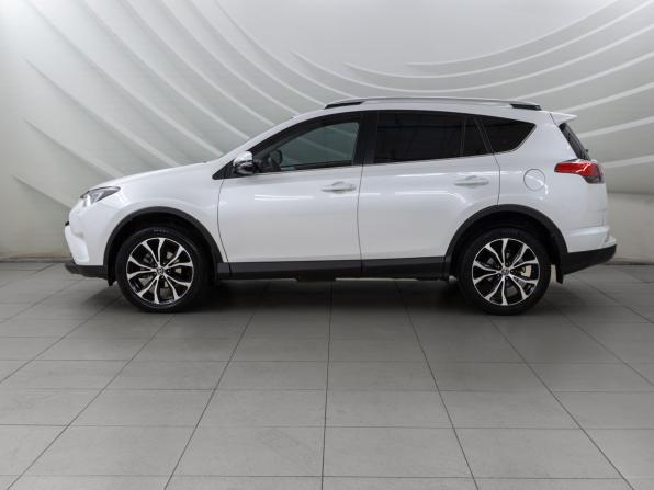 Toyota RAV4 IV (XA40) Рестайлинг с пробегом 2018 года, цена 2 088 000 рублей, 180911 км, внедорожник, Автокод Объявления