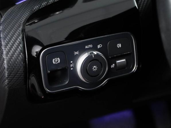 Mercedes-Benz A-Класс IV (W177) с пробегом 2018 года, цена 2 289 444 рубля, 126870 км, хэтчбек, Автокод Объявления