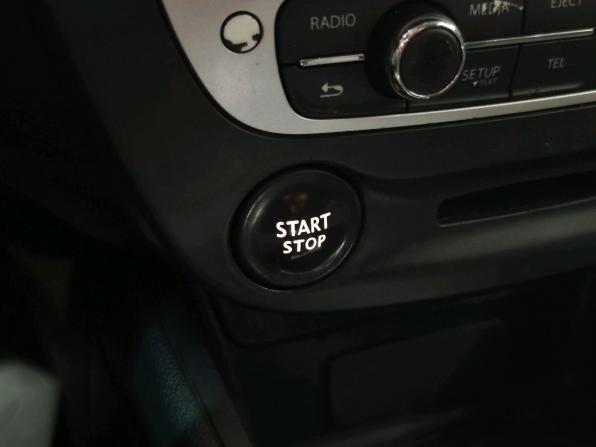 Renault Fluence I Рестайлинг с пробегом 2013 года, цена 519 900 рублей, 232883 км, седан, Автокод Объявления