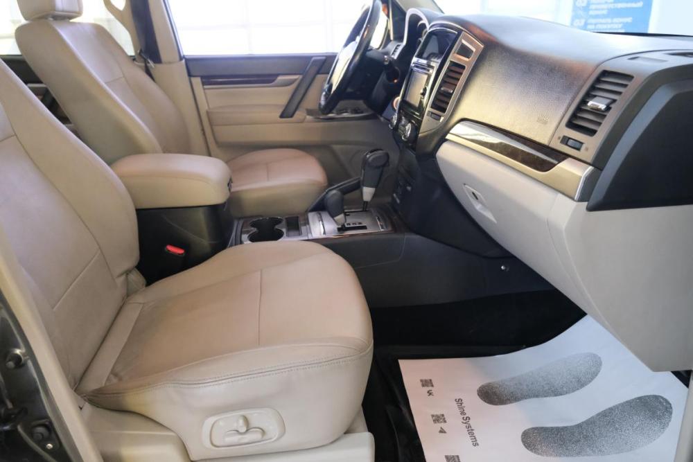 Mitsubishi Pajero IV Рестайлинг 2 Омск  - изображение 21