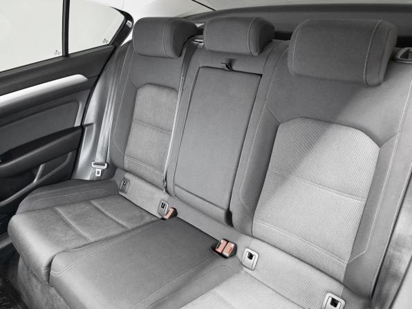 Volkswagen Passat B8 с пробегом 2017 года, цена 1 745 000 рублей, 127281 км, седан, Автокод Объявления