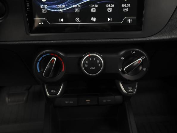 Kia Rio IV Рестайлинг с пробегом 2020 года, цена 1 473 070 рублей, 75323 км, седан, Автокод Объявления