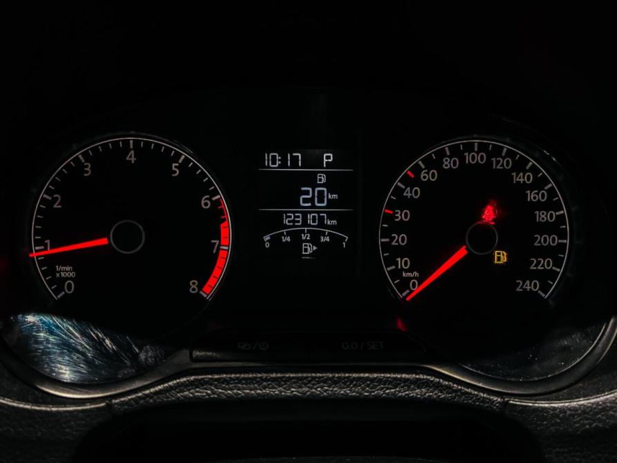 Volkswagen Polo V Рестайлинг Екатеринбург  - изображение 16