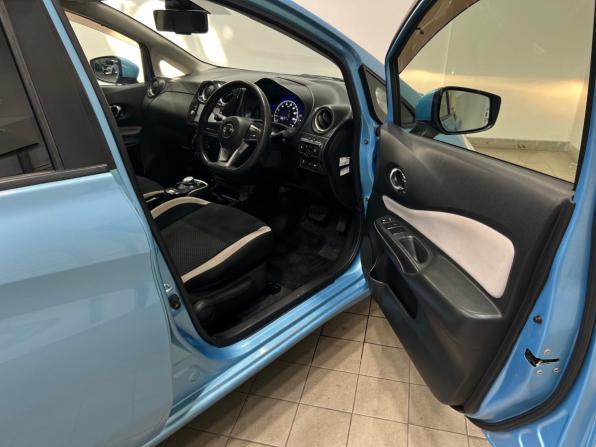 Nissan Note II Рестайлинг с пробегом 2017 года, цена 1 240 000 рублей, 107035 км, хэтчбек, Автокод Объявления