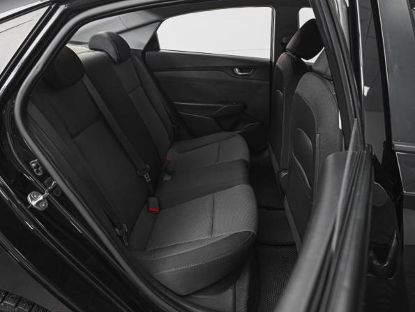 Hyundai Solaris II с пробегом 2018 года, цена 1 299 000 рублей, 154649 км, седан, Автокод Объявления