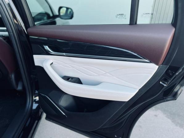 Geely Monjaro I с пробегом 2023 года, цена 3 250 000 рублей, 47000 км, внедорожник, Автокод Объявления