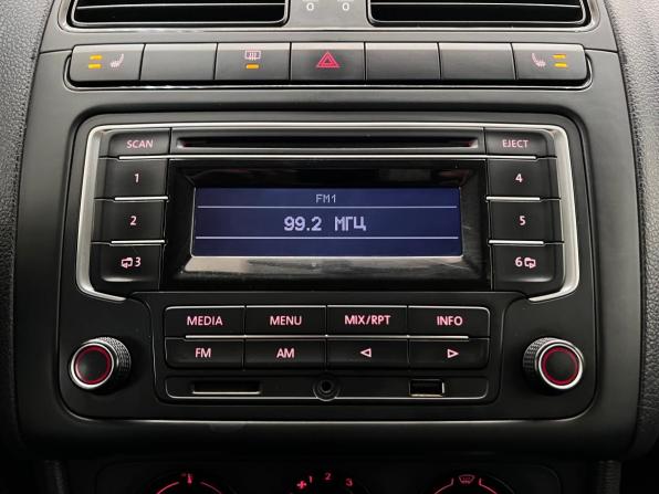 Volkswagen Polo V с пробегом 2014 года, цена 920 000 рублей, 136773 км, седан, Автокод Объявления