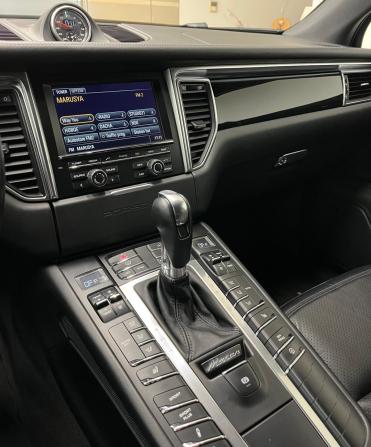 Porsche Macan I с пробегом 2014 года, цена 2 700 000 рублей, 139000 км, внедорожник, Автокод Объявления