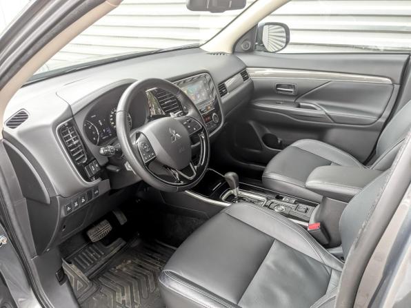 Mitsubishi Outlander III Рестайлинг 3 с пробегом 2019 года, цена 2 550 000 рублей, 109469 км, внедорожник, Автокод Объявления