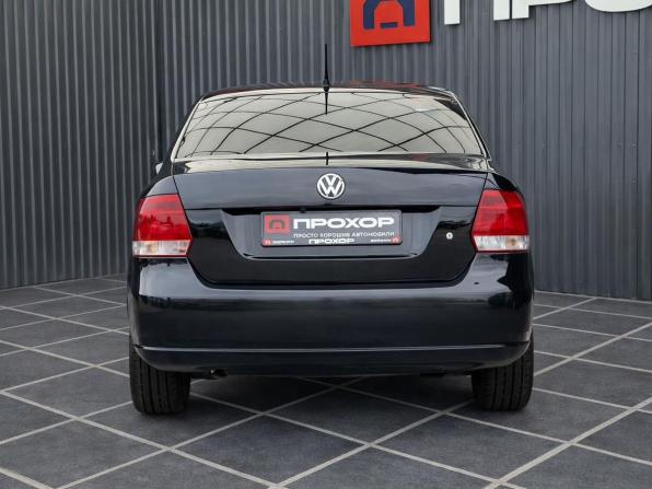 Volkswagen Polo V с пробегом 2014 года, цена 957 000 рублей, 268000 км, седан, Автокод Объявления