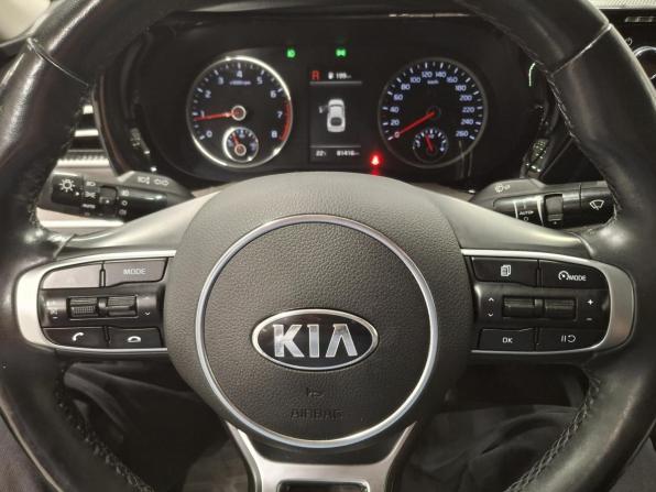 Kia K5 III с пробегом 2021 года, цена 2 620 000 рублей, 81416 км, седан, Автокод Объявления