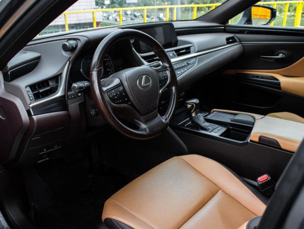 Lexus ES VII с пробегом 2021 года, цена 3 240 000 рублей, 88587 км, седан, Автокод Объявления