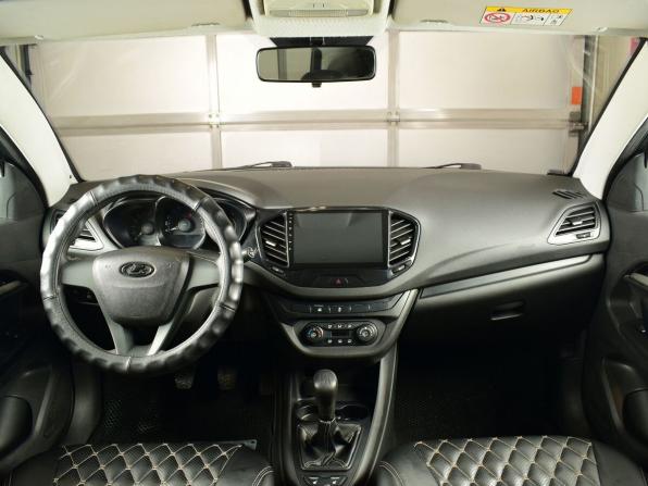 Lada (ВАЗ) Vesta I с пробегом 2017 года, цена 749 995 рублей, 204052 км, седан, Автокод Объявления