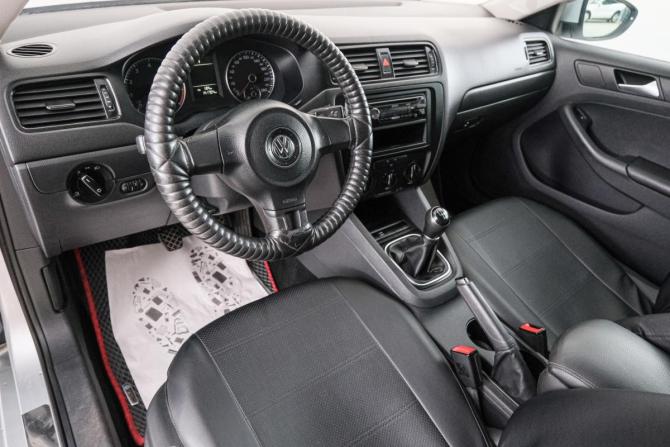 Volkswagen Jetta VI с пробегом 2013 года, цена 979 000 рублей, 141704 км, седан, Автокод Объявления