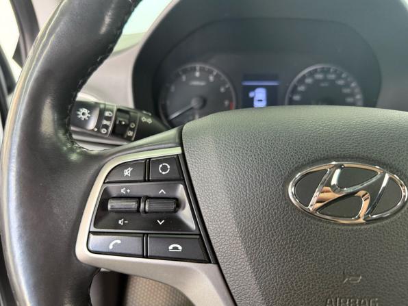Hyundai Solaris II с пробегом 2017 года, цена 1 215 000 рублей, 140000 км, седан, Автокод Объявления
